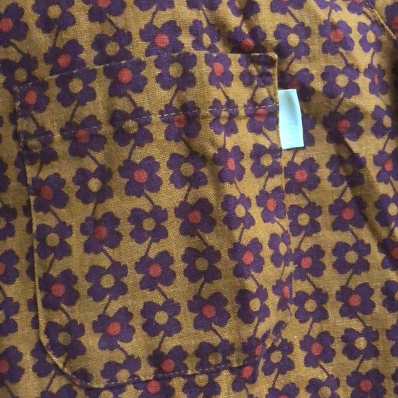 Beautiful shirt perfect  ,really comfortable and fashionable unique - Picture 3 of 7